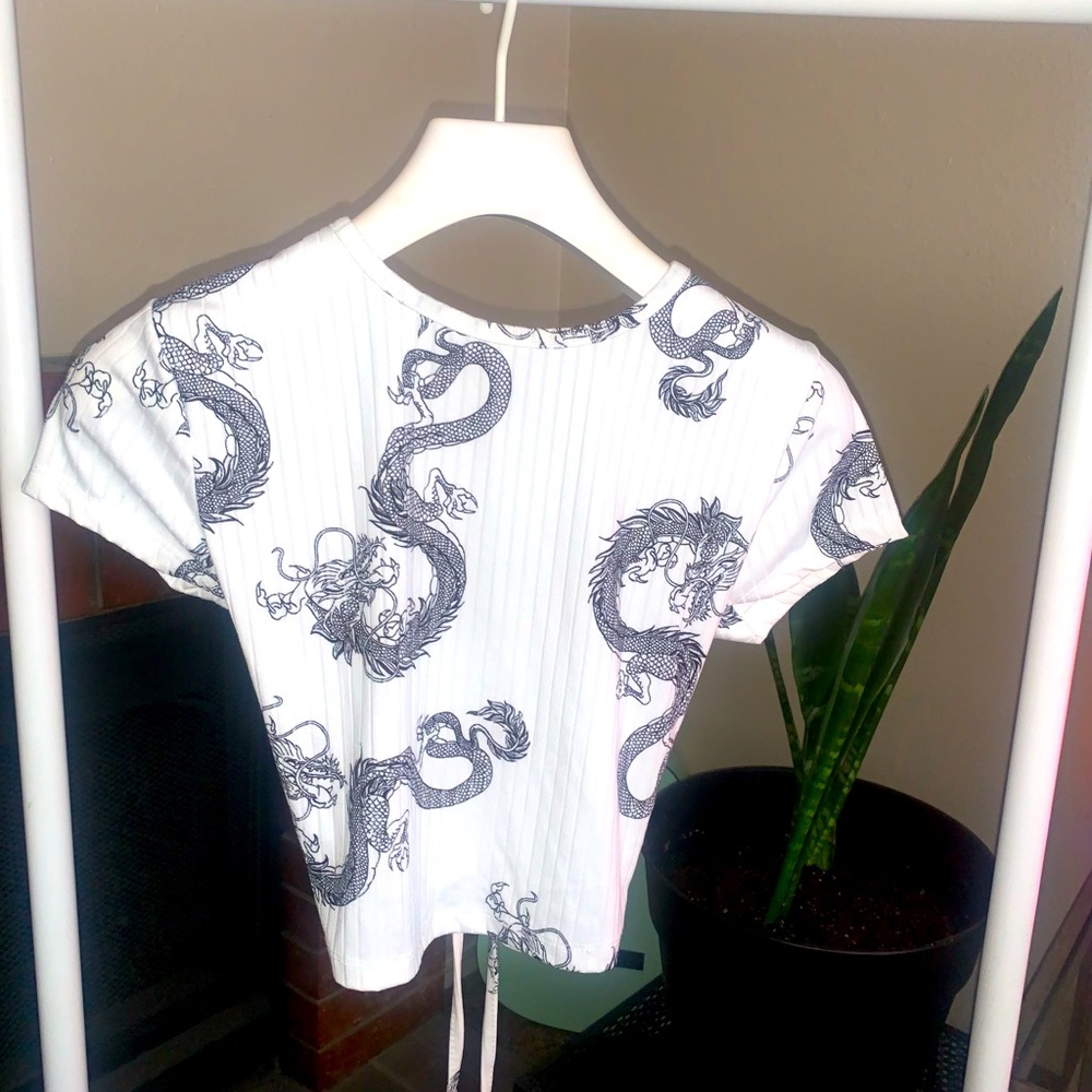 Tie detail Printed Top🐲🖤🤍